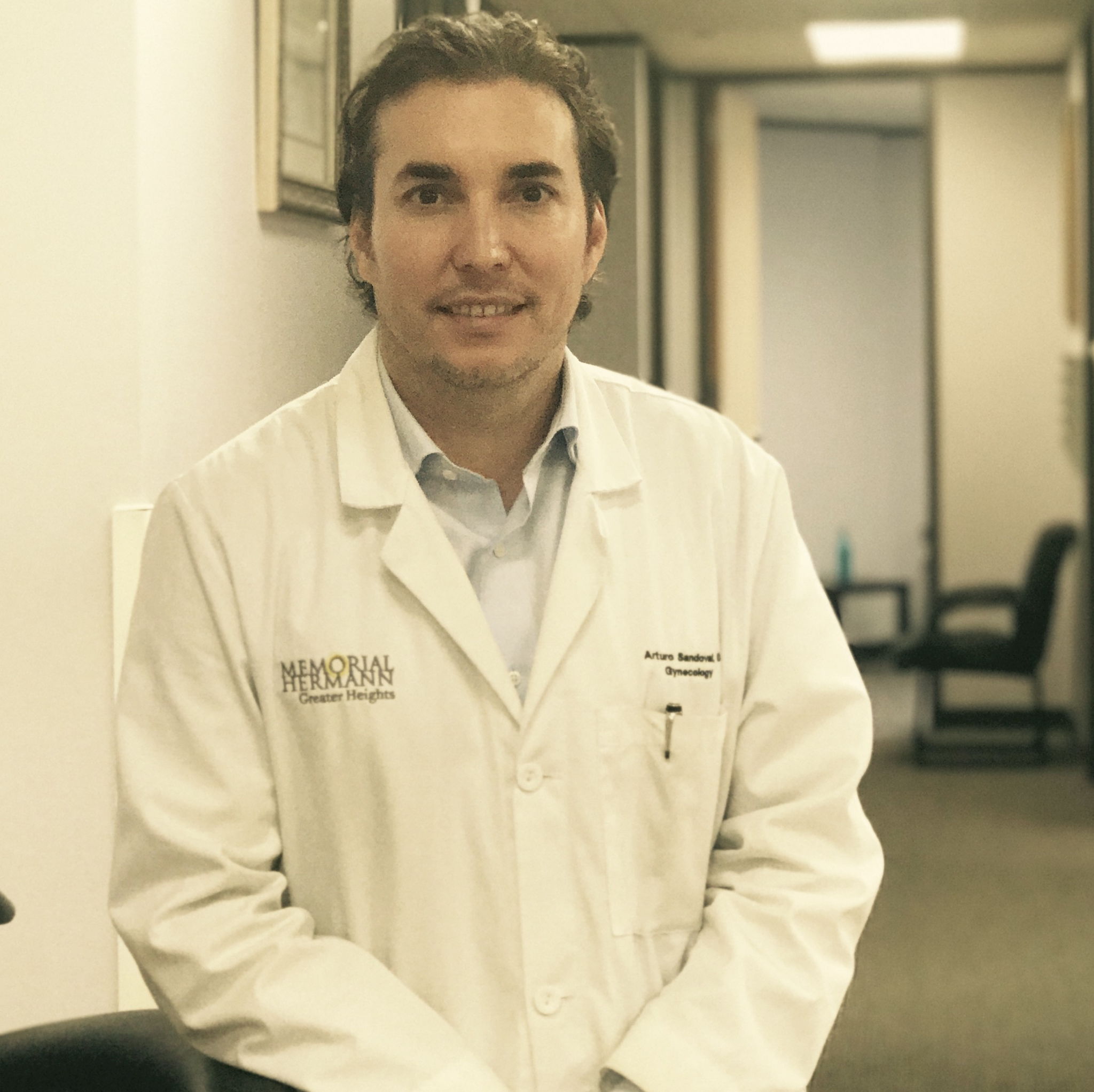 Dr. Luis Arturo Sandoval martinez M.D, OB-GYN (Obstetrician-Gynecologist)