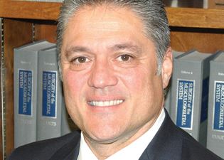 Dr. Edwin Victor Martinez de andino M.D.