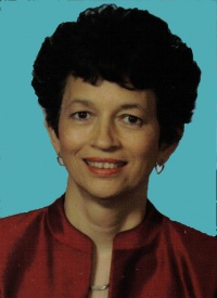 Dr. Elia  Acuna D.C.