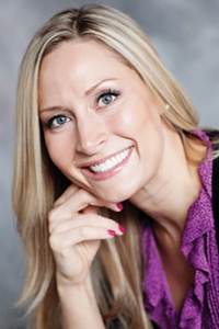 Dr. Melissa Mae Duston DDS, Dentist