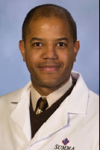 Dr. Roberto  Lebron M.D.