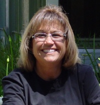 Dr. Linda Marie Tincher DDS, Dentist