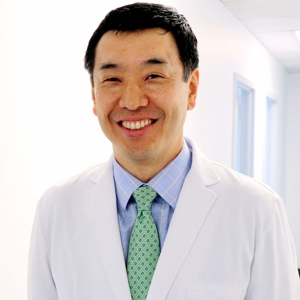 Dr. Tetsuhiro Ueno L.AC., Acupuncturist
