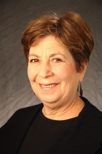 Dr. Phyllis  Gelb MD