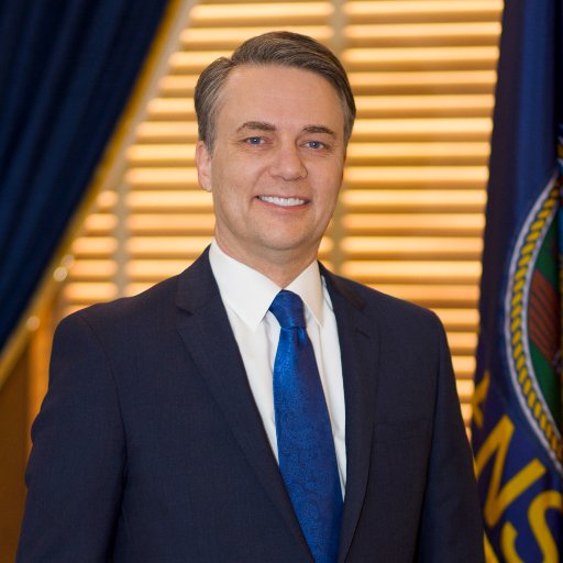 Dr. Governor Jeff Colyer, MD, Plastic Surgeon
