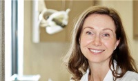Dr. Paulina Jalocha DDS, Dentist