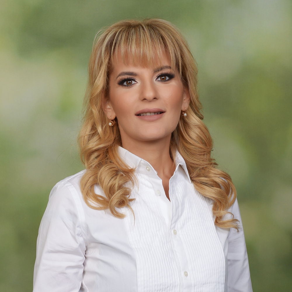 Dr. Emma Abramyan, Dentist