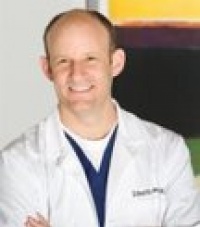 Dr. Eduardo  Besser M.D.