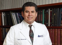 Dr. Walter Enrique Moscoso M.D., Ophthalmologist