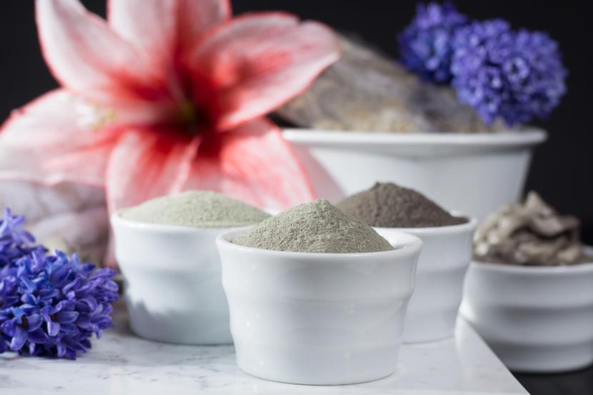 Bentonite Clay: Benefits, Types, Side Effects, How to Use