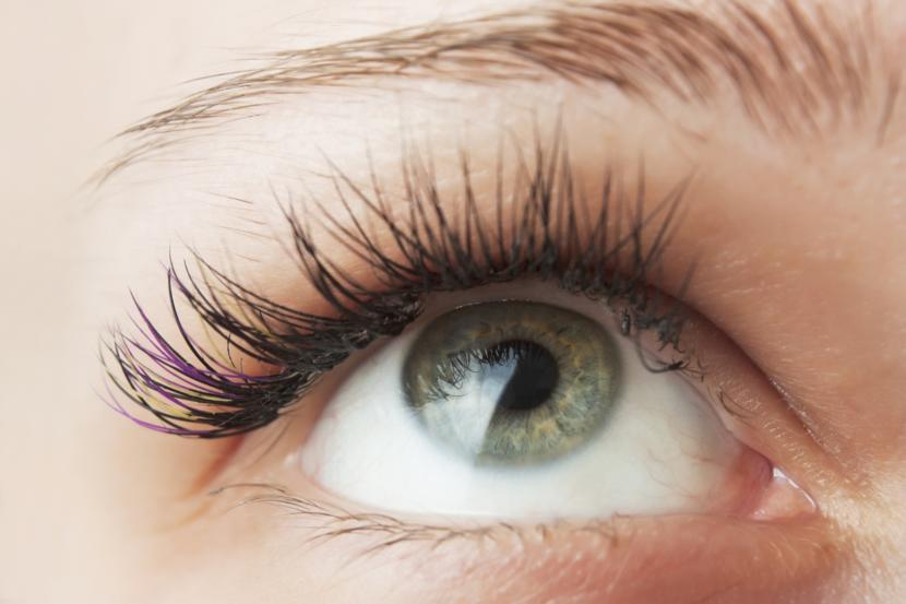 Can I Have Cataract Surgery on Both Eyes at the Same Time?