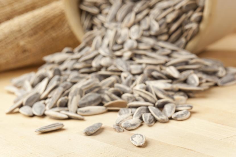 9 Health Benefits of Sunflower Seeds