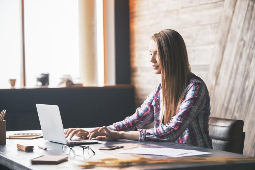 Lose Weight While Sitting at Your Desk