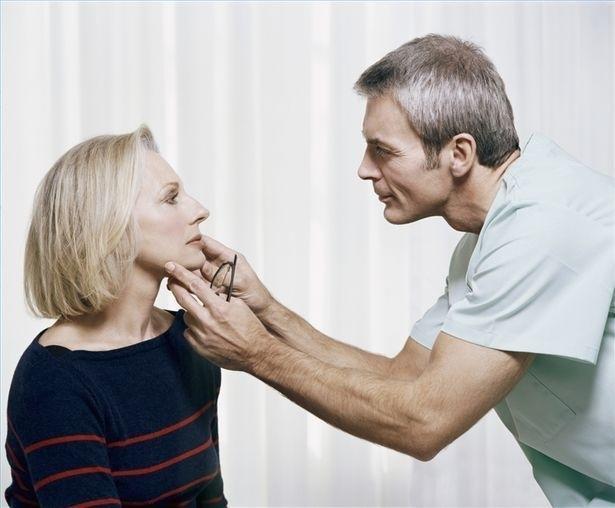 What are the Causes and Symptoms of Meningitis?