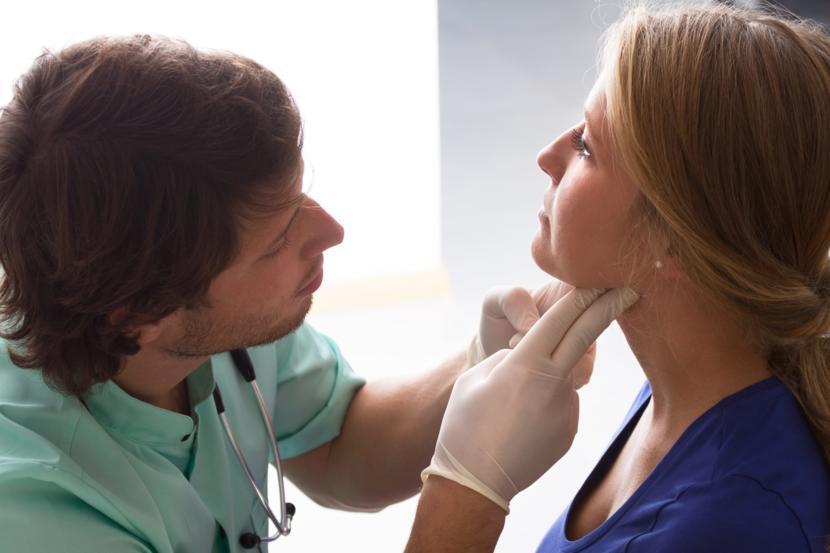 What to Expect After a Tonsillectomy