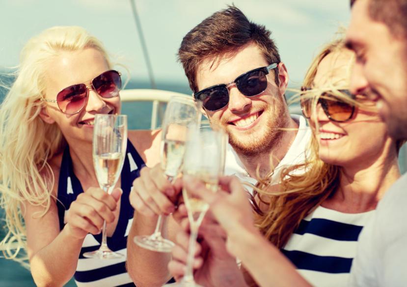 10 Signs You Might Be an Outgoing Introvert